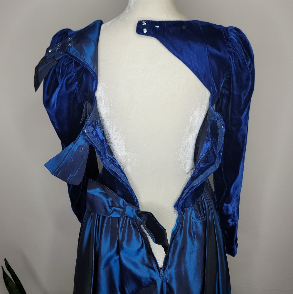 VTG 80s Velvet + Taffeta Bow Dress - Picture 7 of 10
